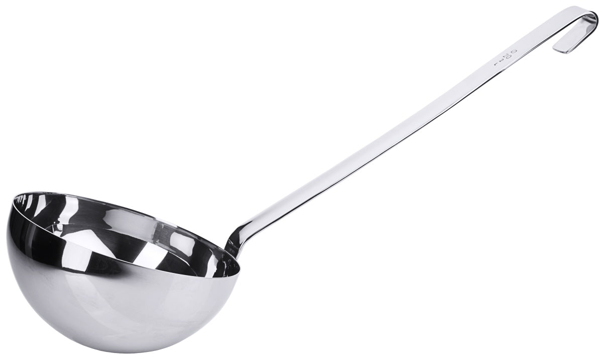 Silberne Suppenkelle mit Haken.
