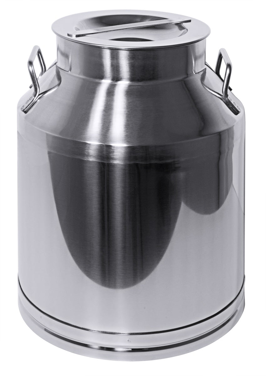Edelstahl-Milchkanne mit Deckel.