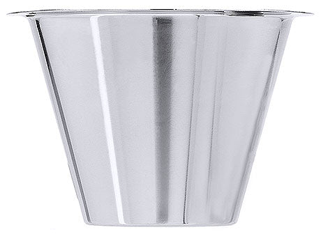 Metallbecher für Gastronomiebedarf.