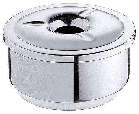 Silberner Aschenbecher mit Deckel.