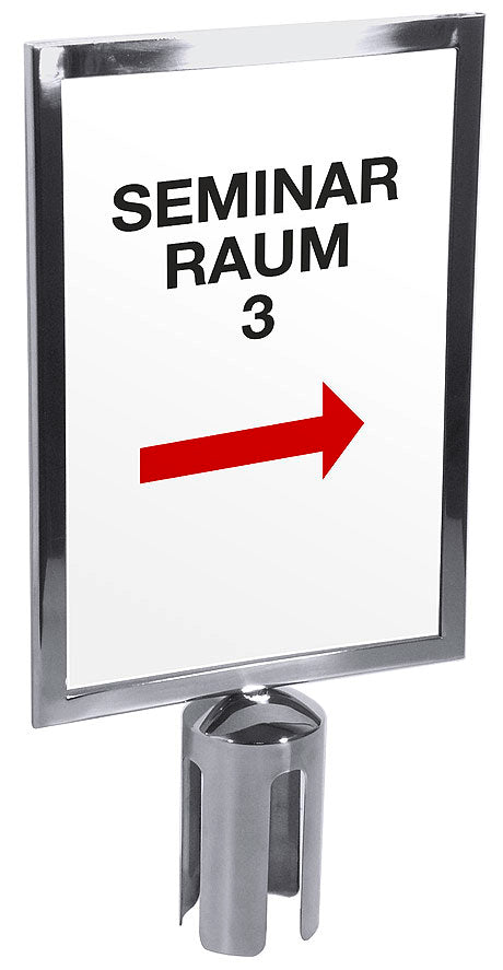 Schild Seminarraum 3 mit Pfeil.