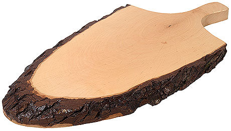 Holzbrett mit Rindenkante.