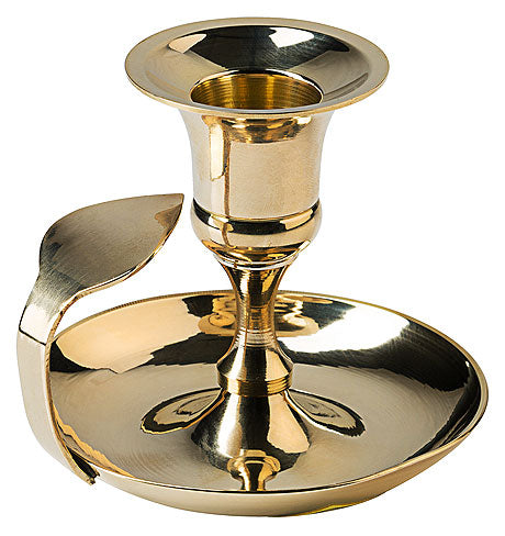 Goldener Kerzenhalter mit Tropfschale.