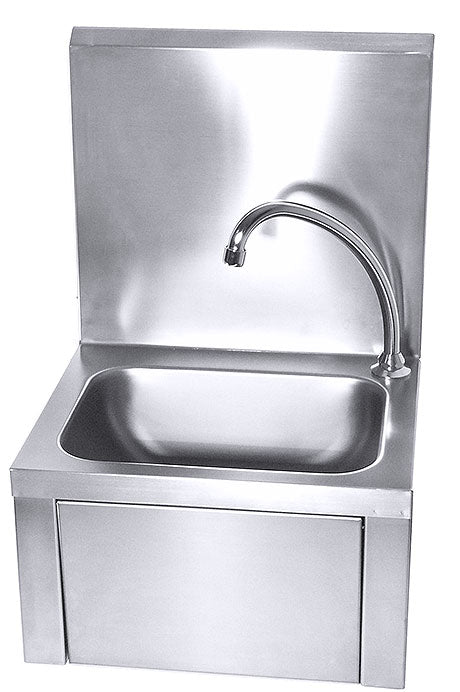 Edelstahlspüle mit Wasserhahn.