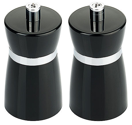 Schwarze Salz- und Pfeffermühlen.