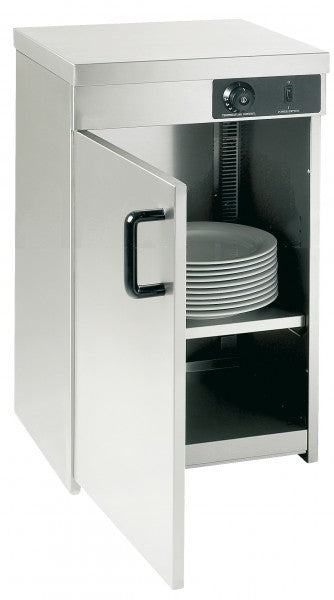 Gastronomie-Wärmeschrank mit Geschirr.