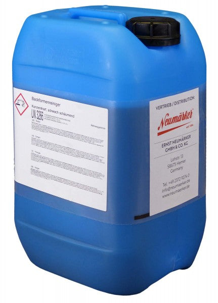 Blauer Kanister mit Reinigungsmittel.