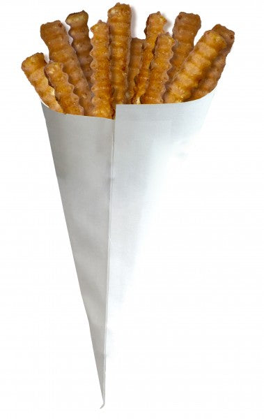 Frittierte Snacks in Papiertüte.