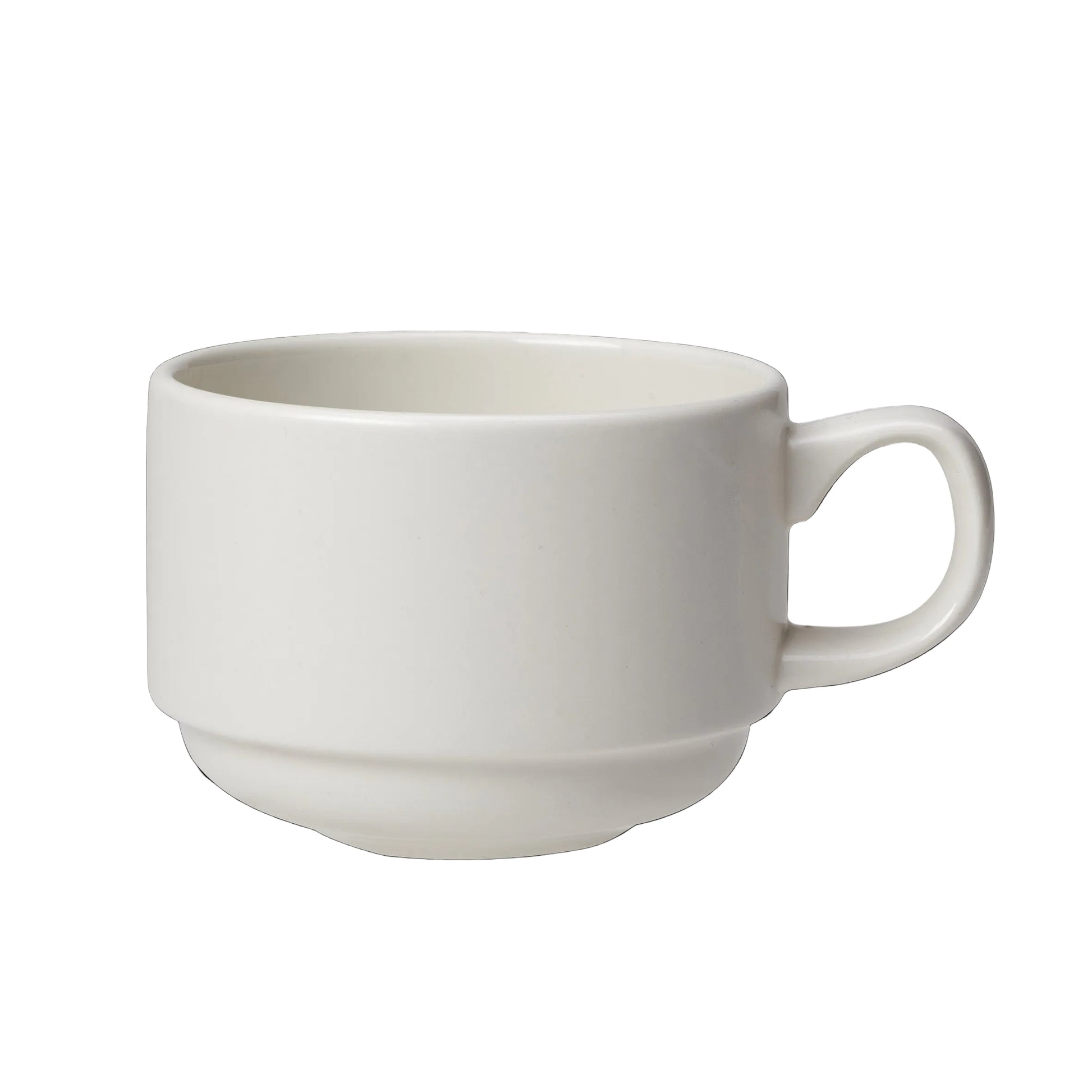 Weiße Tasse auf schwarzem Hintergrund.