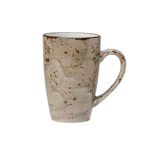 Keramiktasse mit gesprenkeltem Design.