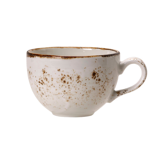 Keramiktasse mit braunen Sprenkeln.