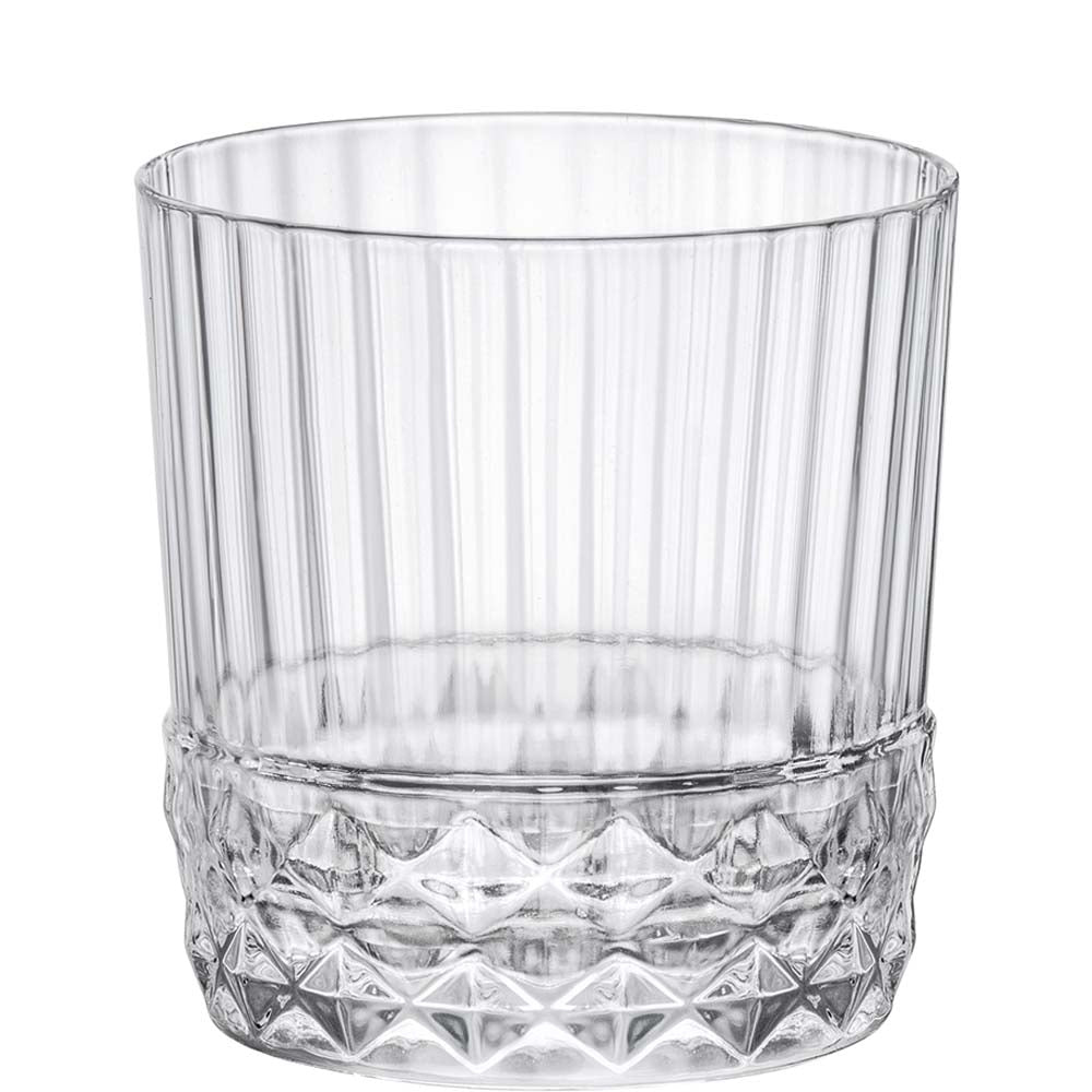 Klarer Glas-Tumbler mit Musterboden