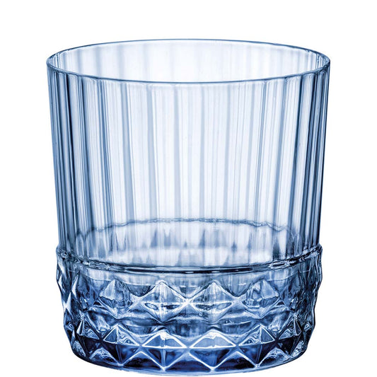 Blaues Glas mit Rippenmuster