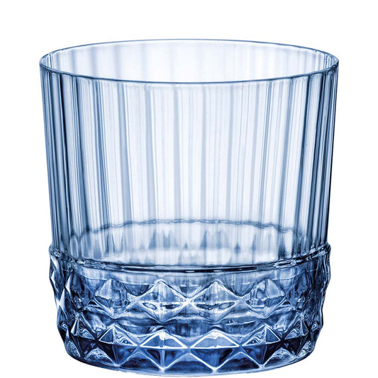 Blau getöntes Glas mit Muster