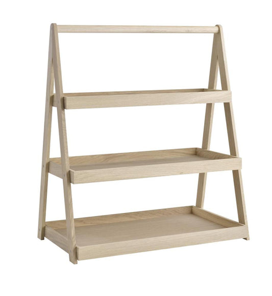 Holzregal mit drei Ablagen.