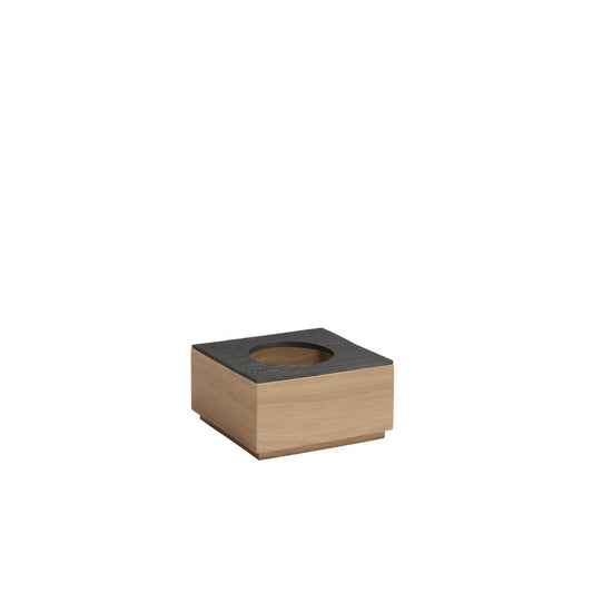 Holzbox mit schwarzem Deckel