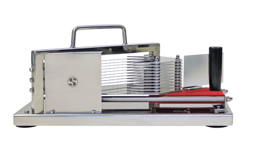 Professionelle Fleischschneidemaschine für Gastronomie.