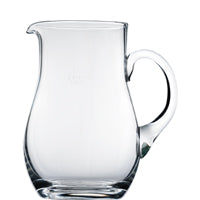 Glaskrug mit Henkel, leer.