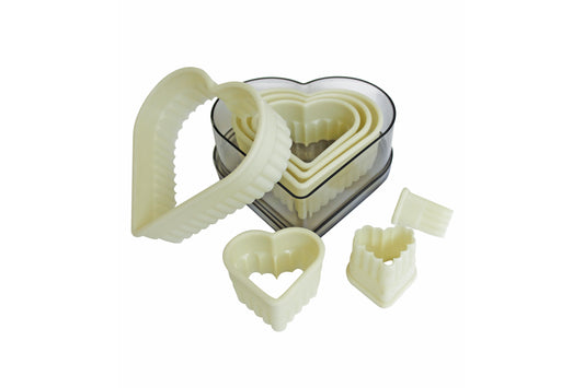Herzförmige Ausstechformen für Gastronomie.