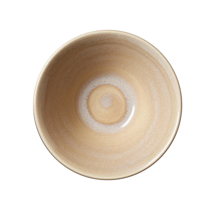 Beige Keramikschale mit Spiralmuster.