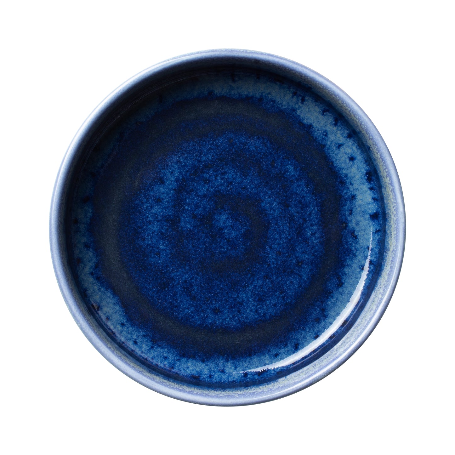 Blauer Keramikteller, runde Form.