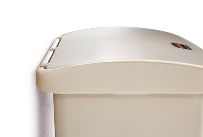 Slim Jim® Tretmülleimer – Kunststoff, 15 L, Pedal vorne (breite Seite), Beige