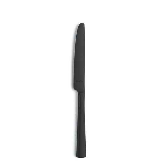 Schwarzes Küchenmesser auf weißem Hintergrund