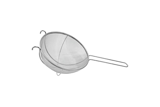 Edelstahl-Sieb für Gastronomiebedarf.
