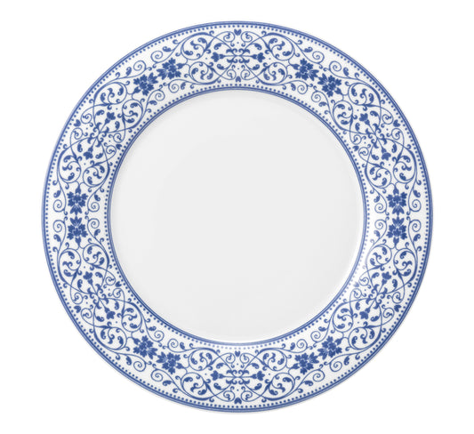 Verzierter leerer Porzellanteller, Gastronomie.