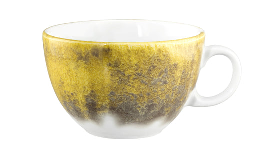 Gelbe Kaffeetasse aus Keramik.