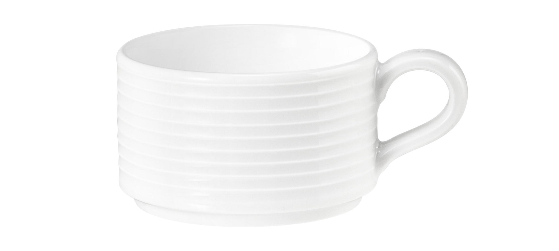 Weiße Kaffeetasse mit Rillenstruktur