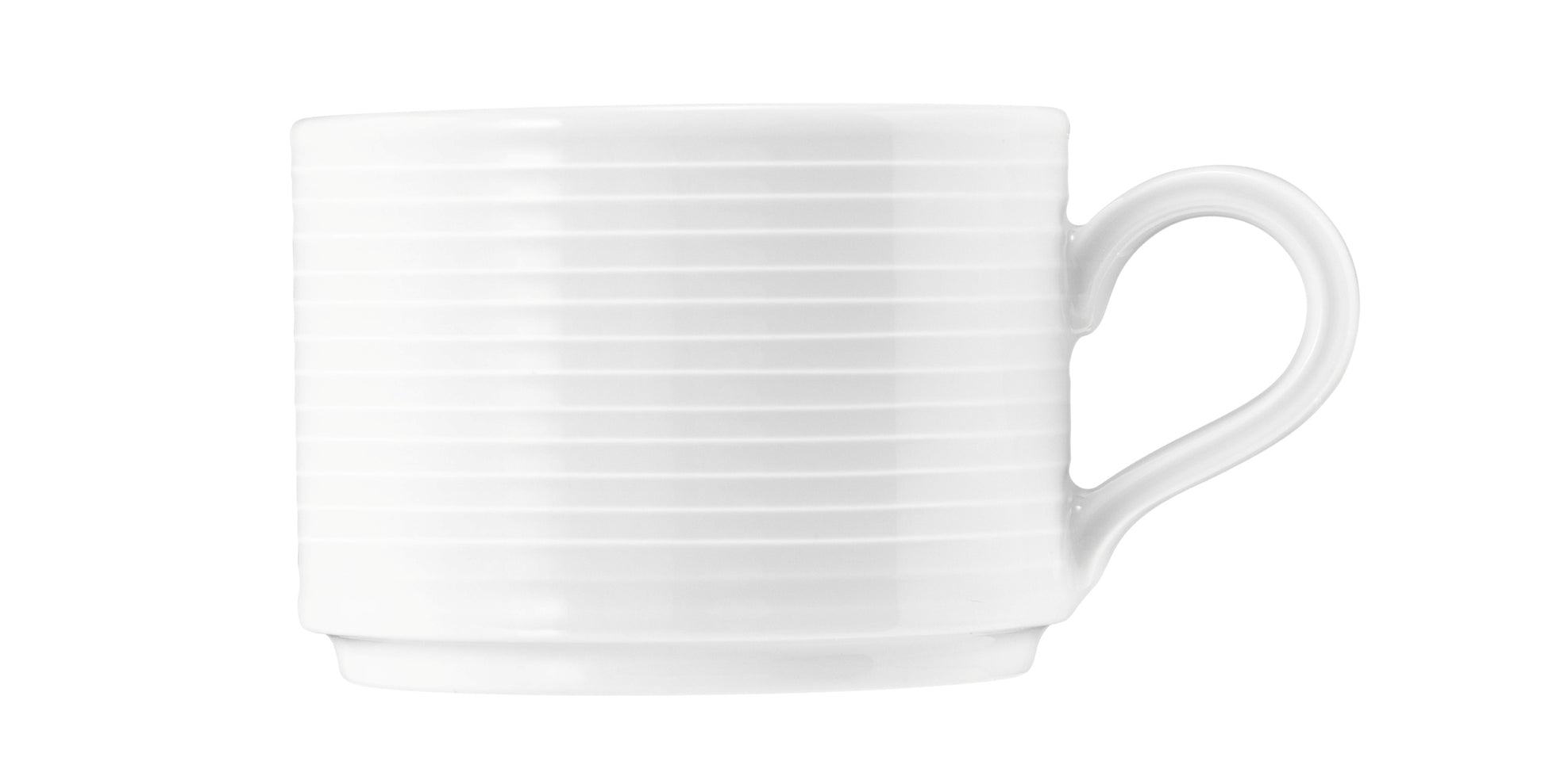 Weiße Kaffeetasse mit Rillenstruktur