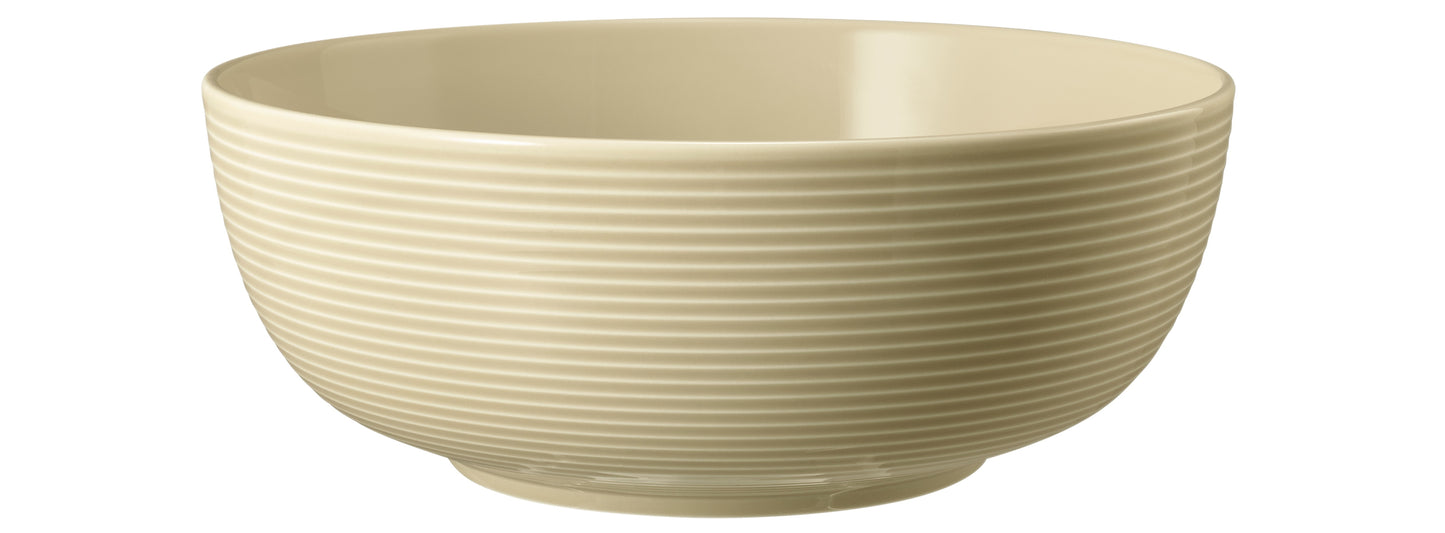 Beige Keramikschüssel mit horizontalen Rillen