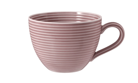 Blaue Tasse mit Rillenstruktur