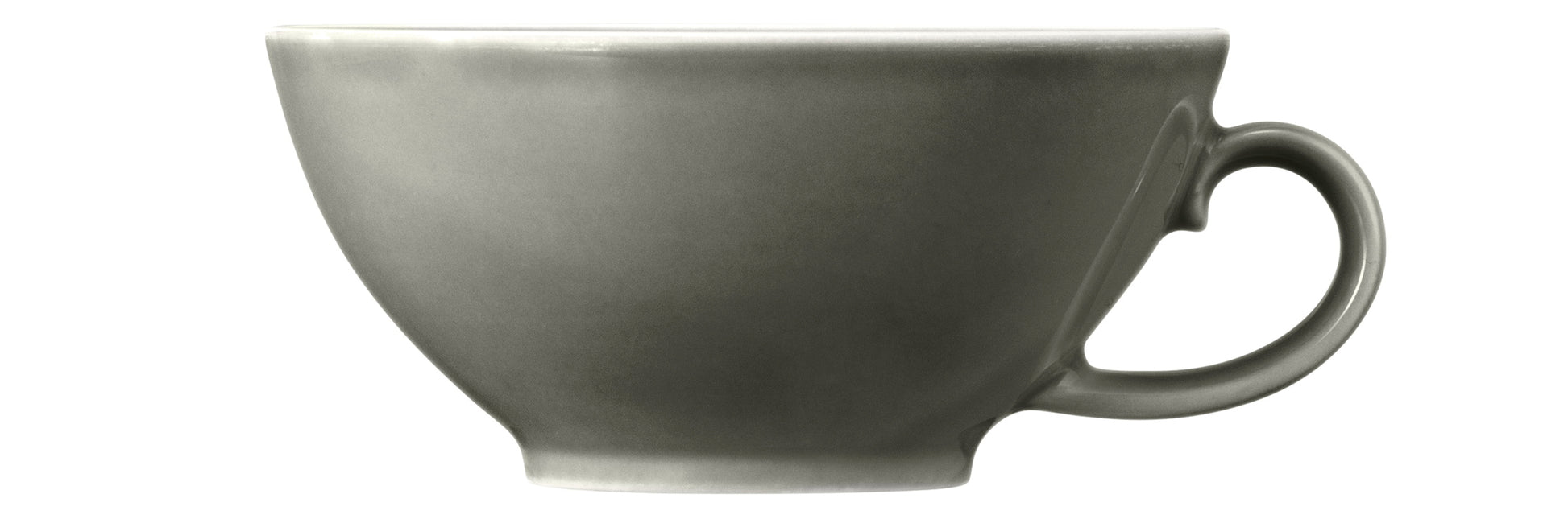 Graue Kaffeetasse auf weißem Hintergrund