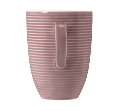 Zwei gestapelte Kaffeetassen, rosa, modern