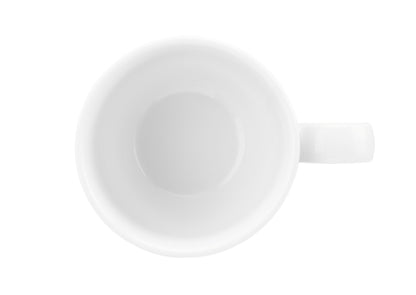 Weiße Kaffeetasse auf weißem Hintergrund