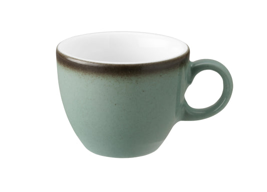 Grüne Kaffeetasse aus Keramik.