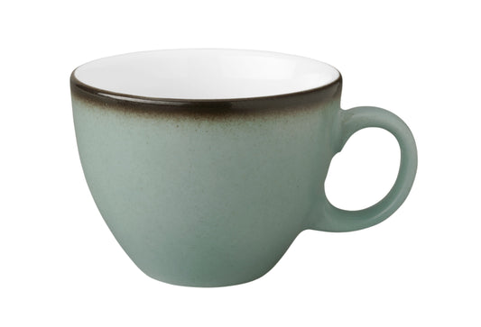 Grüne Kaffeetasse aus Keramik.