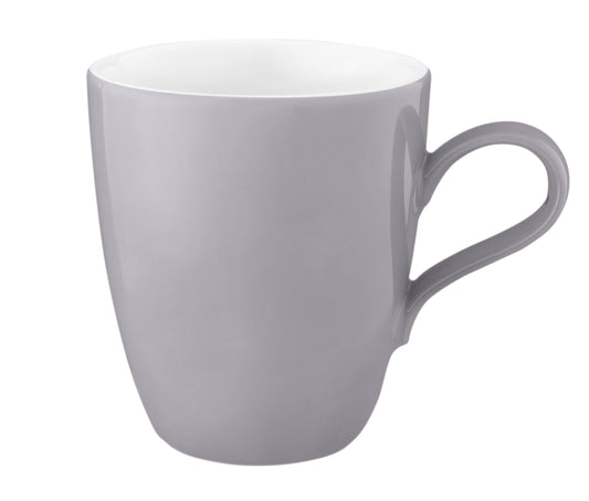 Graue Tasse, schlichtes Gastronomiegeschirr