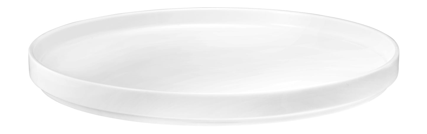 Weißer flacher Speiseteller