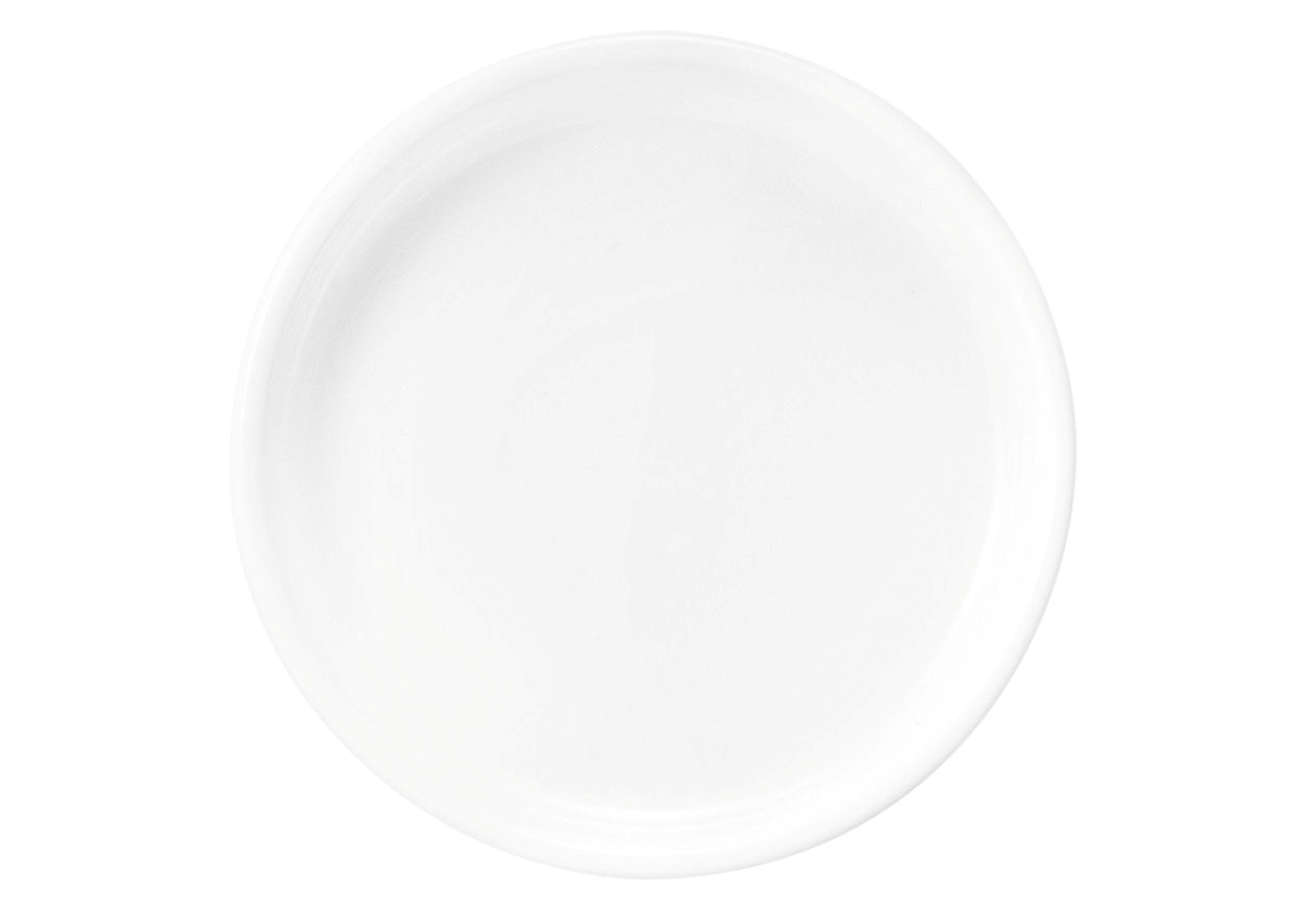 Weiße, runde Porzellanschale, leer.