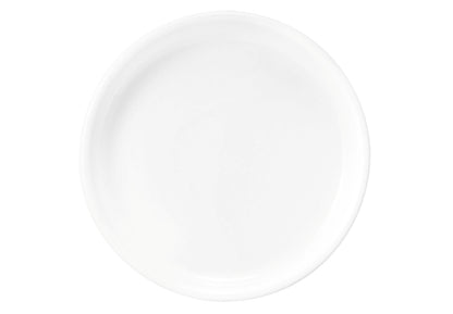 Weiße, runde Porzellanschale, leer.