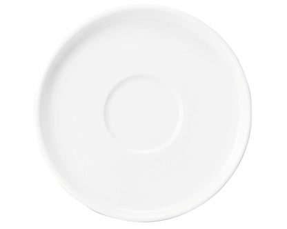 Weißer, leerer Porzellanteller, Gastronomie.