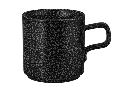 Schwarze Tasse mit Sprenkelmuster