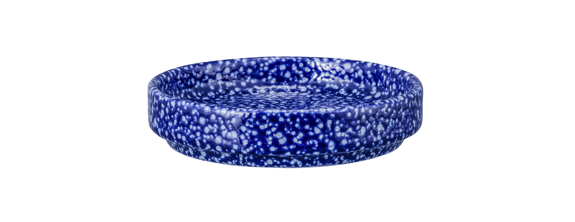 Blauer, gesprenkelter Keramikteller, leer.