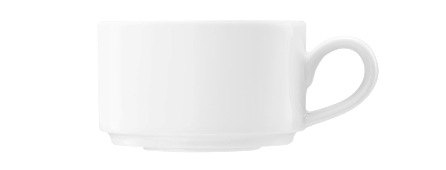 Weiße Kaffeetasse auf weißem Hintergrund