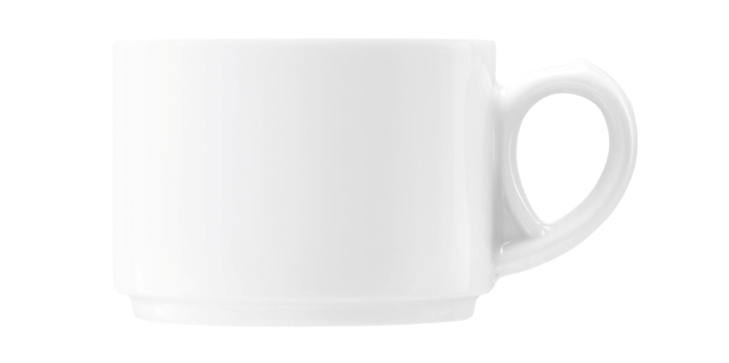 Weiße Kaffeetasse auf weißem Hintergrund