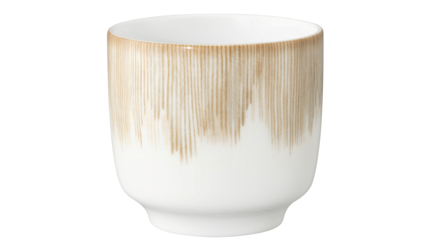 Keramiktasse mit braunem Muster