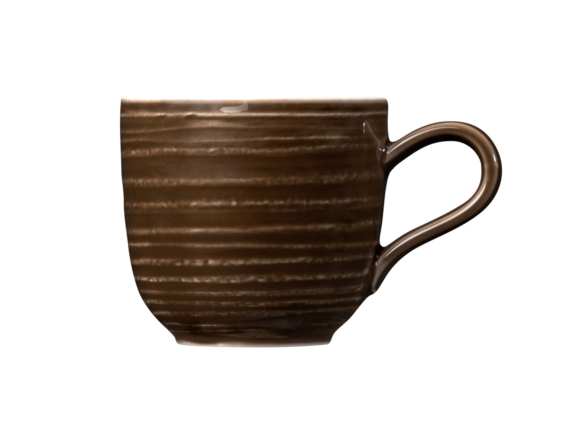 Braune Kaffeetasse aus Keramik.